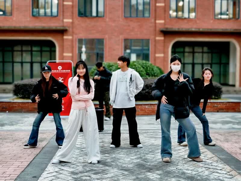 1765340755127128.jpg 微信图片_2025-12-10_111634_916.jpg