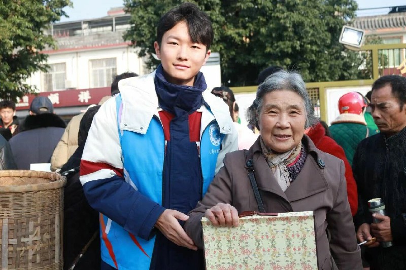 1765473175209349.jpg 微信图片_2025-12-12_010854_177~1.jpg