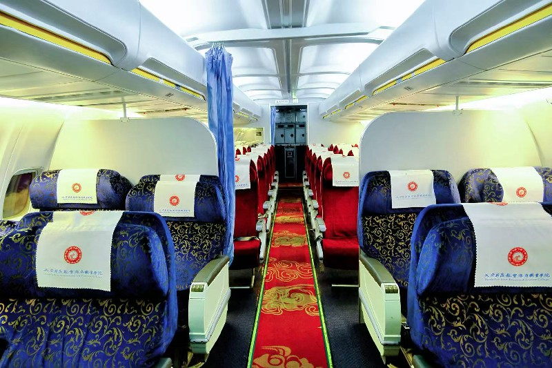 1774184550153623.jpg 1.波音737综合服务训练舱.jpg