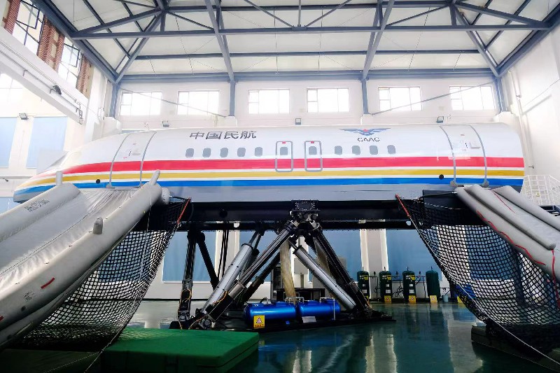 1774184573373989.jpg 4.动态模拟舱.jpg